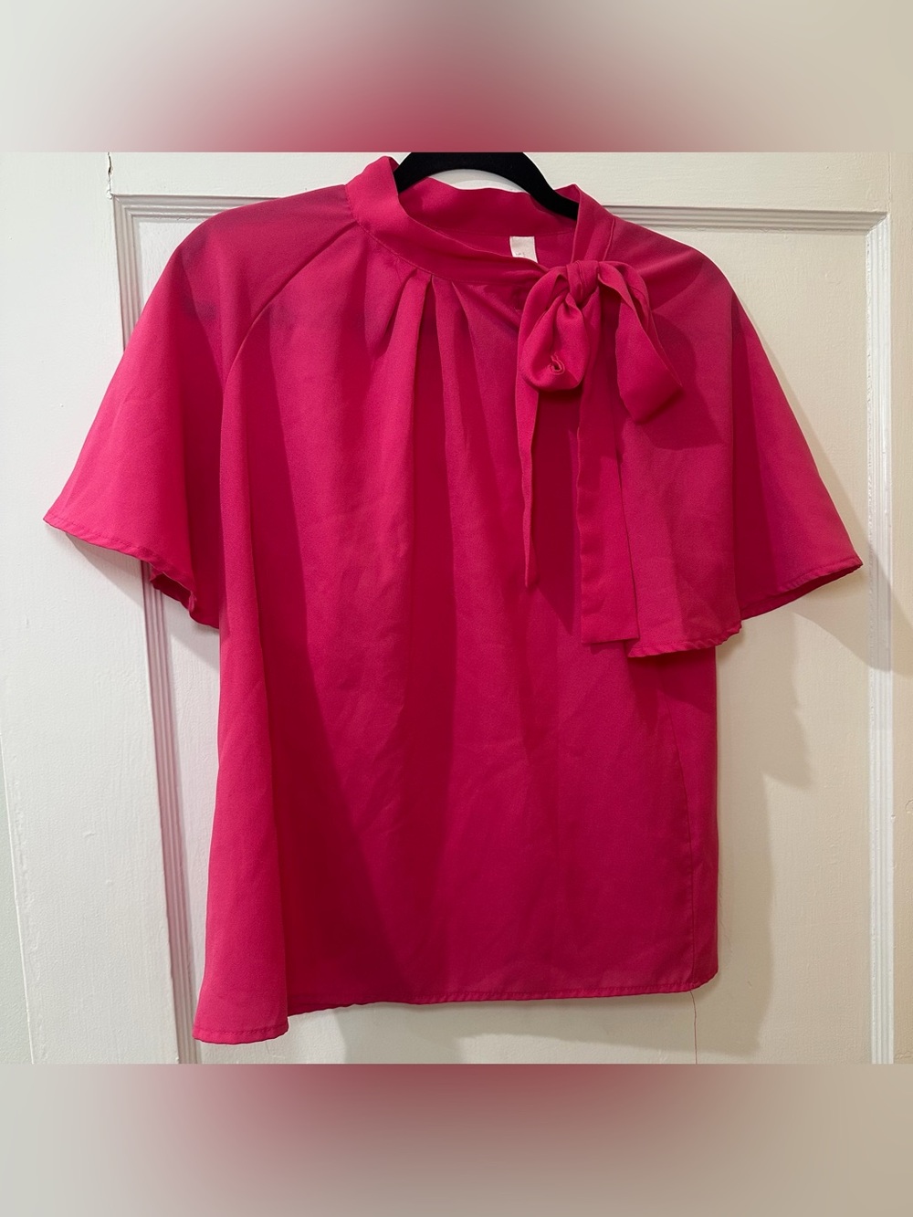 Women's Fuchsia Bow-Tie Short Sleeve Blouse